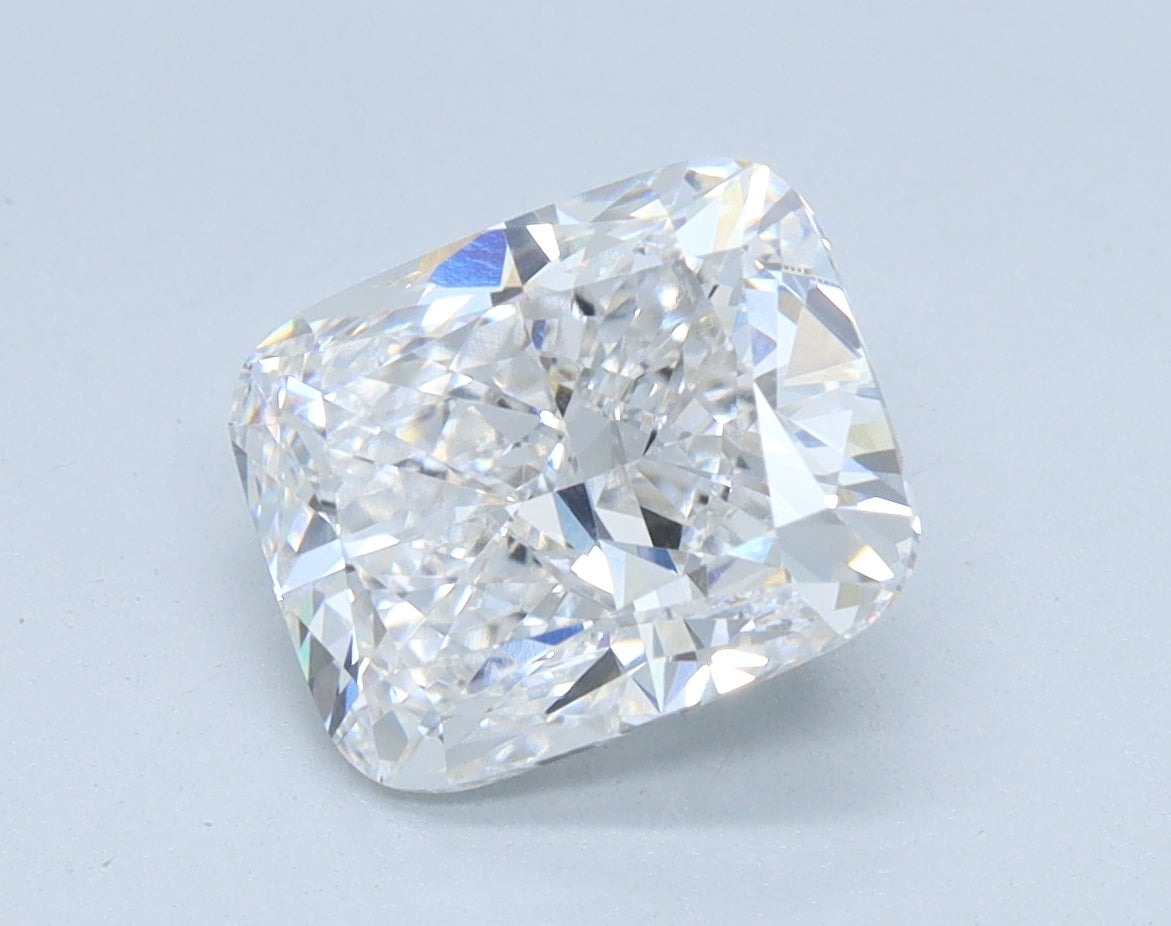 2.01ct Cushion, E VVS1 — IGI