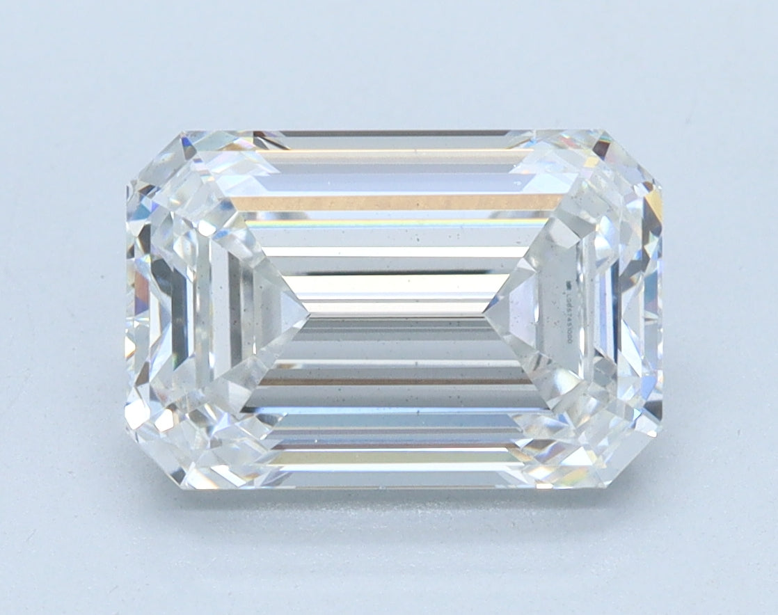 2.7ct Emerald, E VS2 — IGI