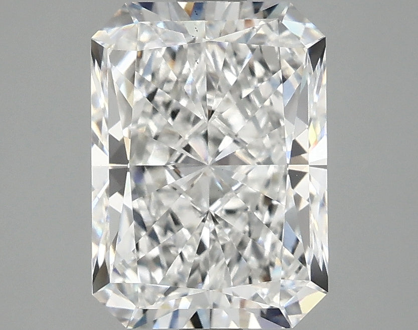 2.84ct Radiant, E VS1 — IGI