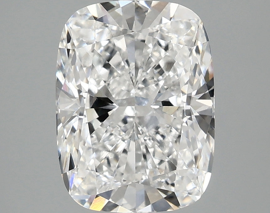 3.07ct Cushion, E VVS2 — IGI