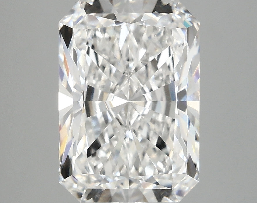 3.27ct Radiant, E VS1 — IGI