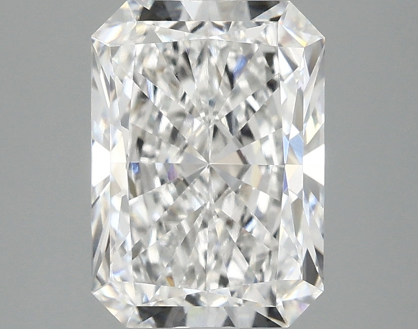 2.73ct Radiant, E VVS2 — IGI