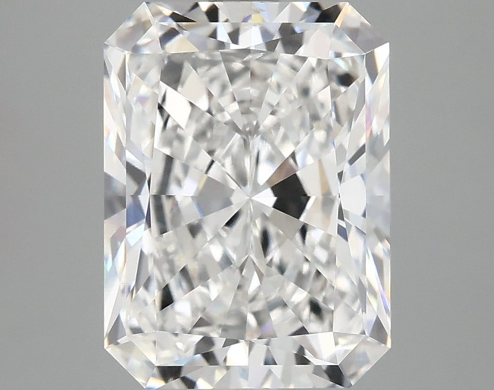 4.18ct Radiant Lab-Grown Diamond — D VS2, IGI Certified