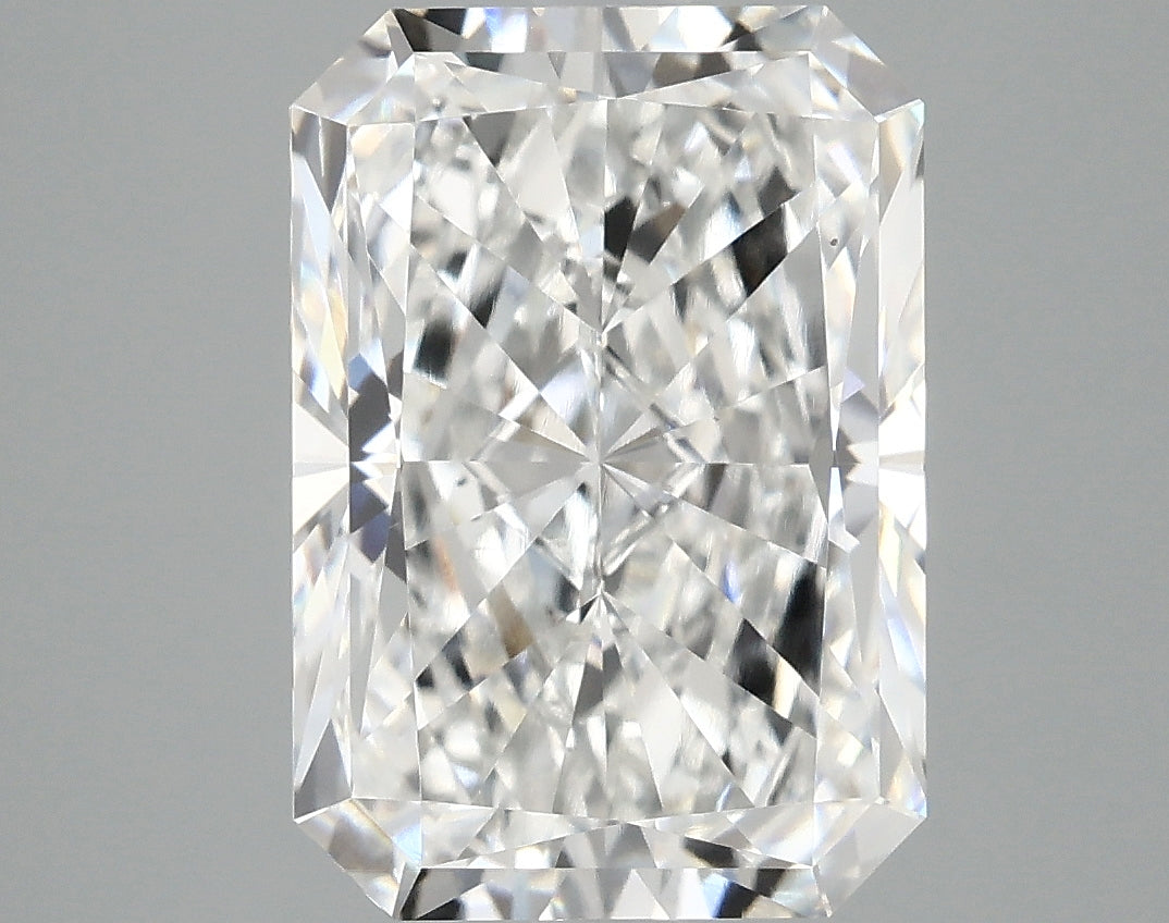 3.39ct Radiant, E VS2 — IGI