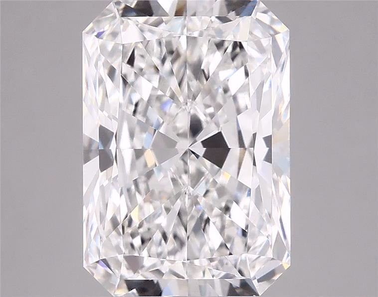 3.08ct Radiant, E VVS2 — IGI