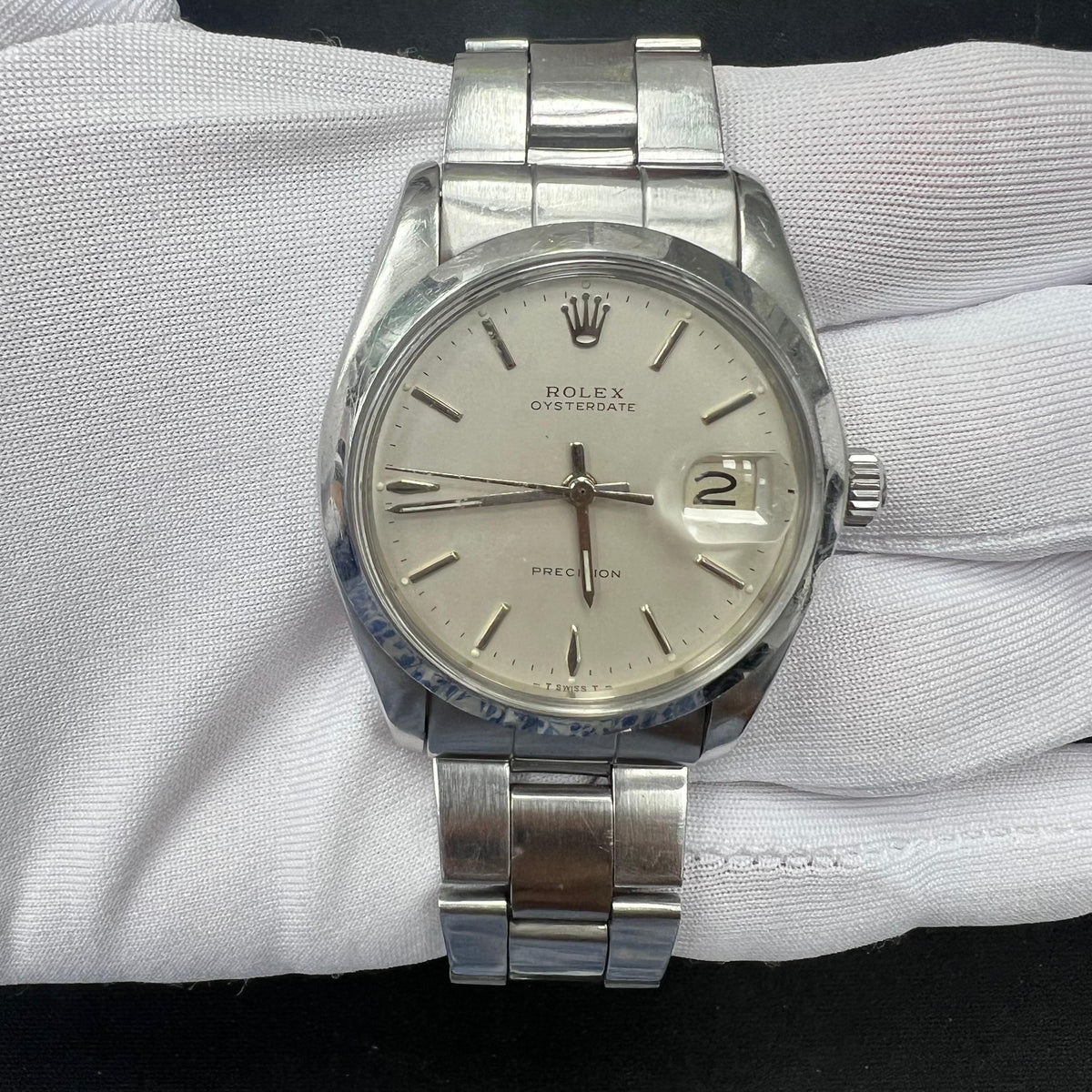 ROLEX OYSTERDATE 6694 — view 2 — Laura Milman New York