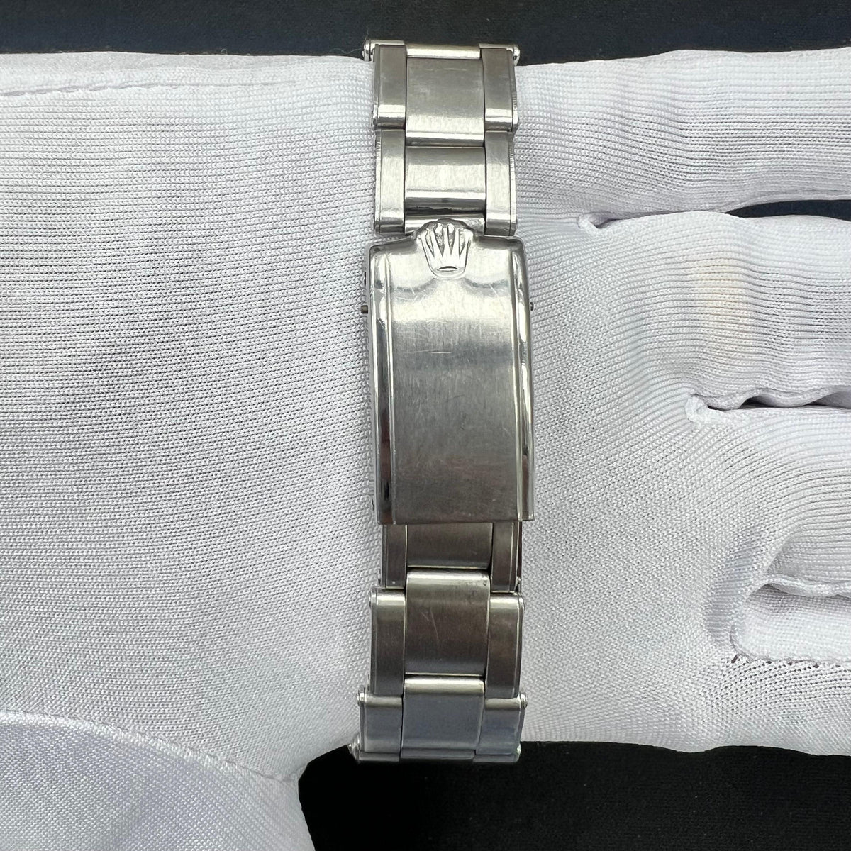 ROLEX OYSTERDATE 6694 — view 3 — Laura Milman New York