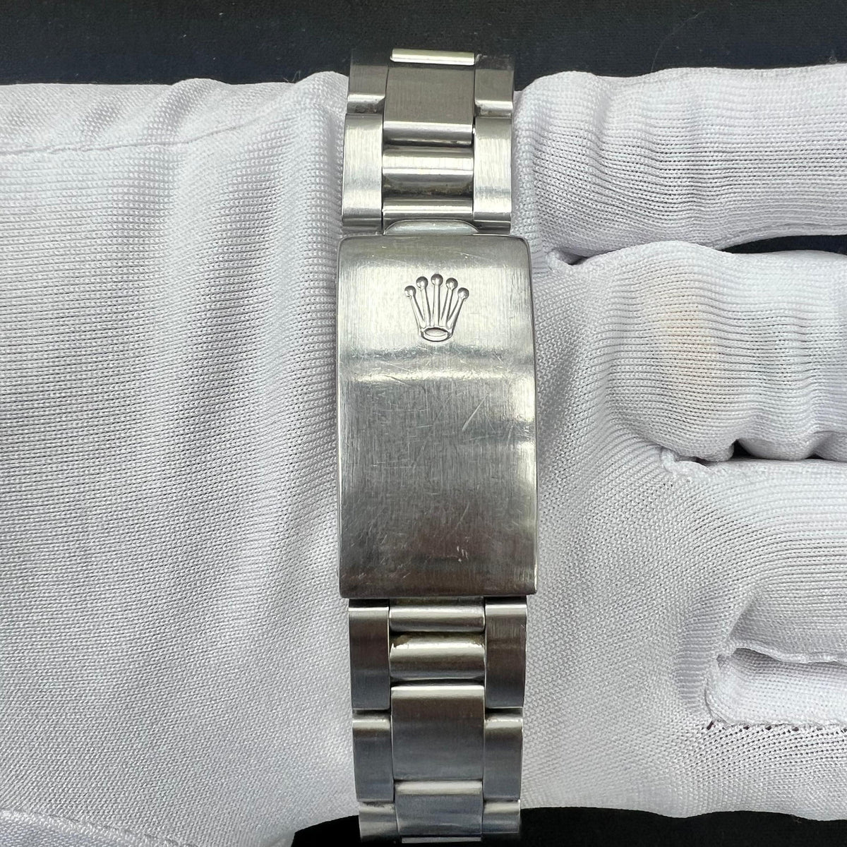 ROLEX OYSTERDATE 6694 — view 3 — Laura Milman New York