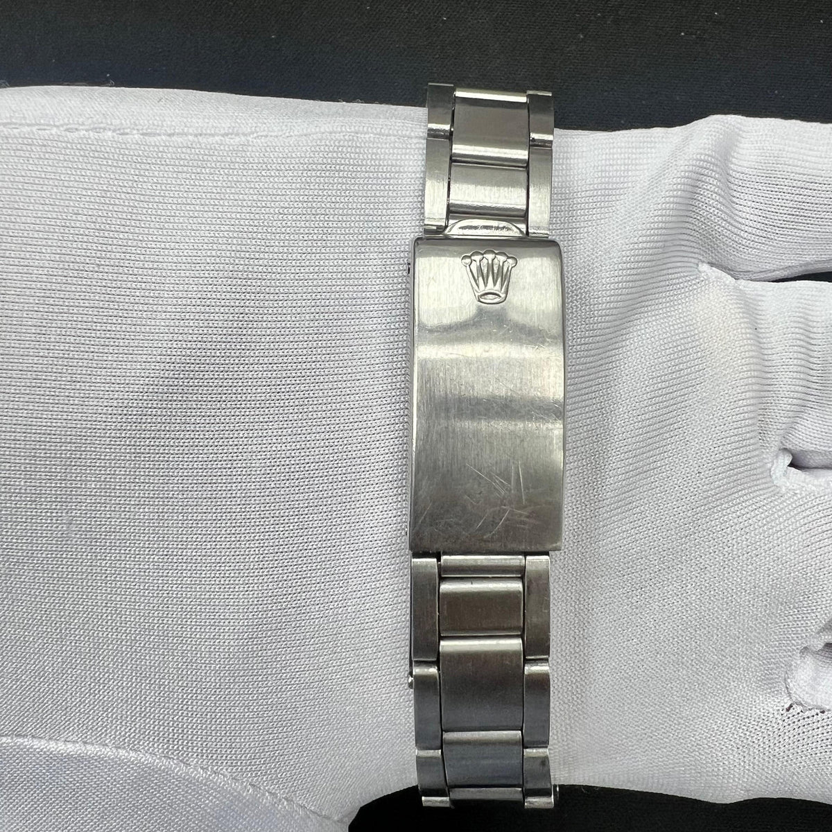 ROLEX OYSTERDATE 6694 — view 3 — Laura Milman New York