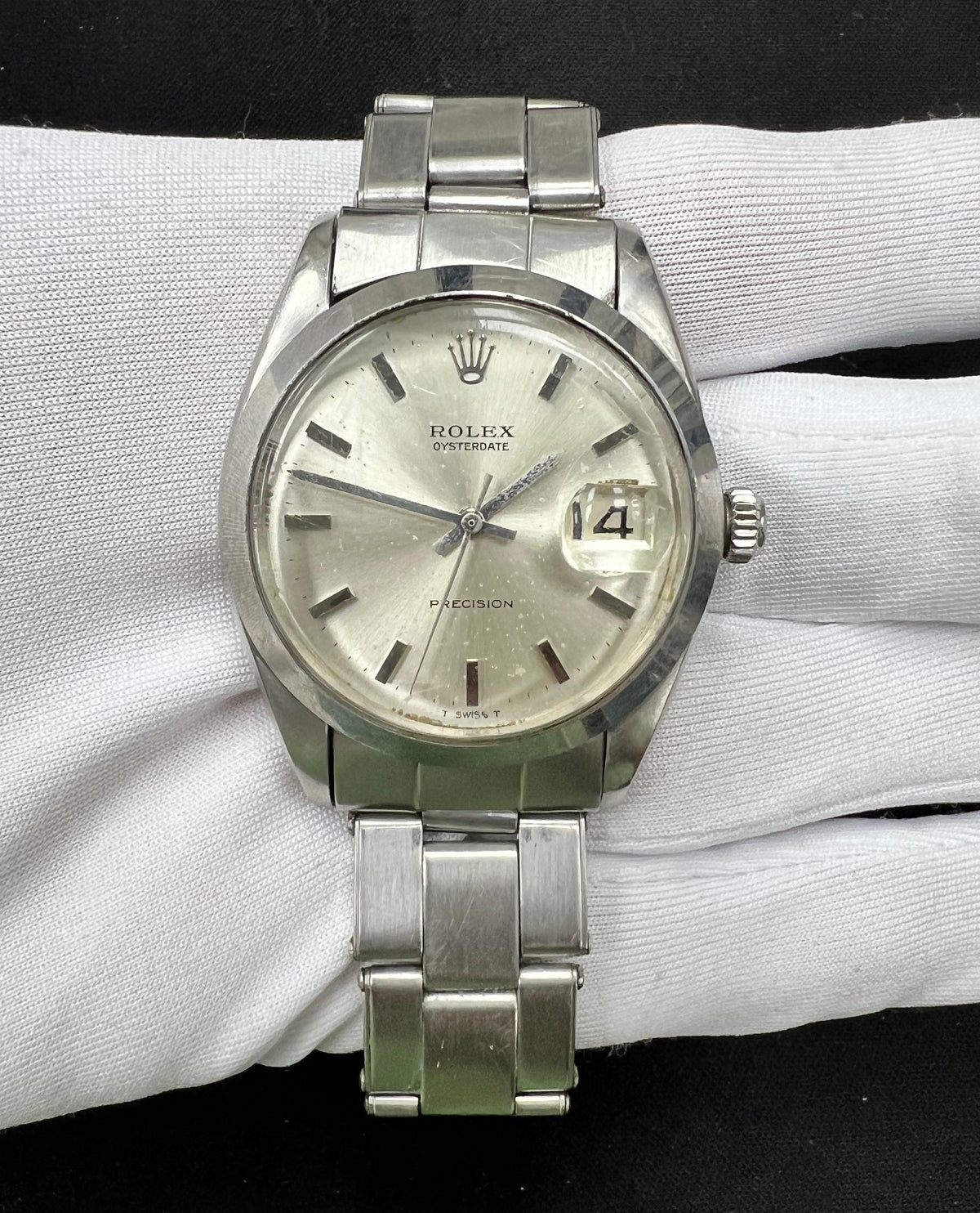 ROLEX OYSTERDATE 6694 — view 2 — Laura Milman New York