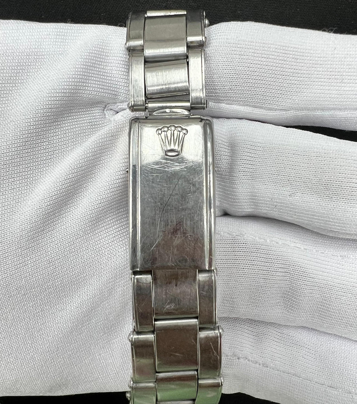 ROLEX OYSTERDATE 6694 — view 3 — Laura Milman New York