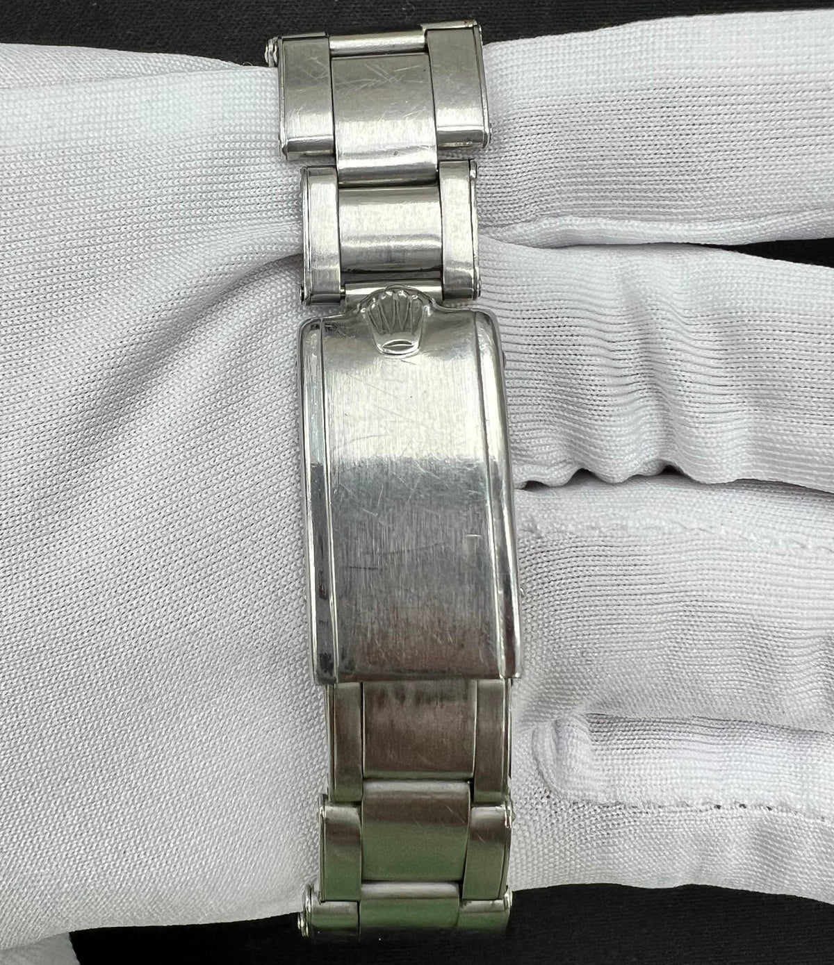 ROLEX OYSTERDATE 6694 — view 3 — Laura Milman New York