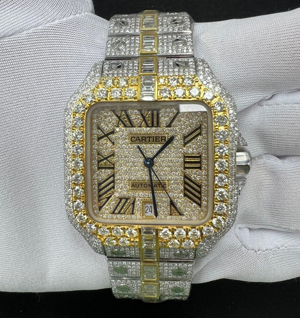 CARTIER SANTOS WSSA0030 — view 2 — Laura Milman New York