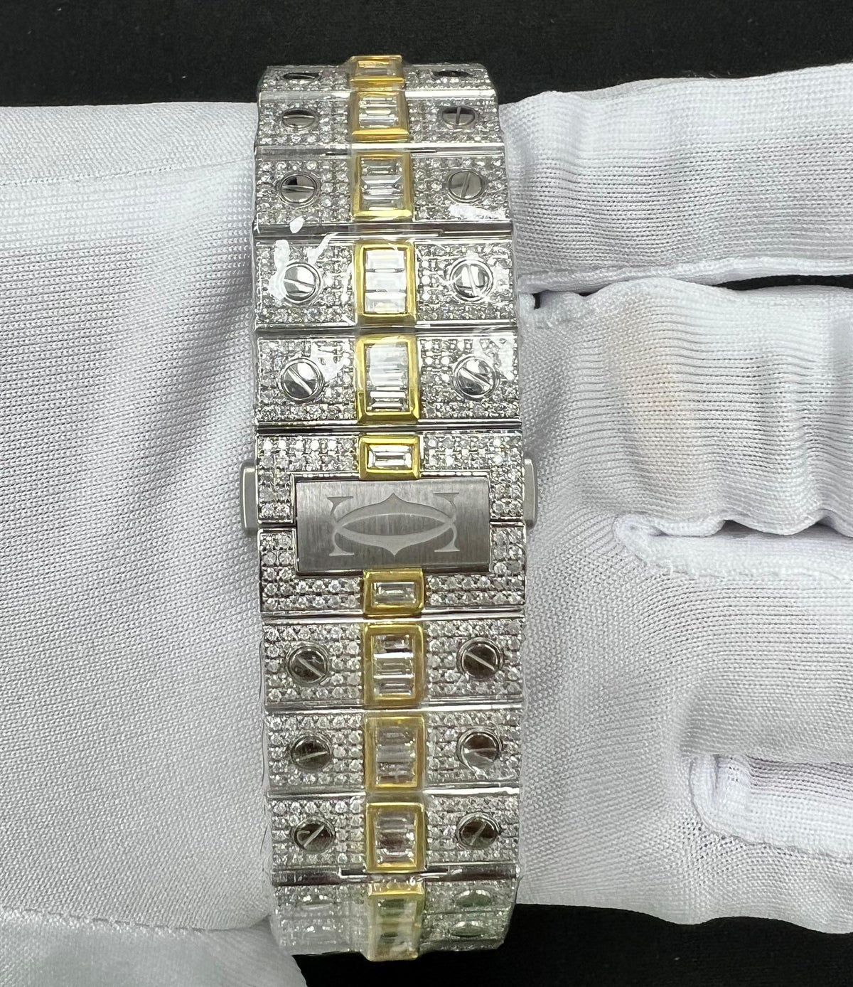CARTIER SANTOS WSSA0030 — view 3 — Laura Milman New York