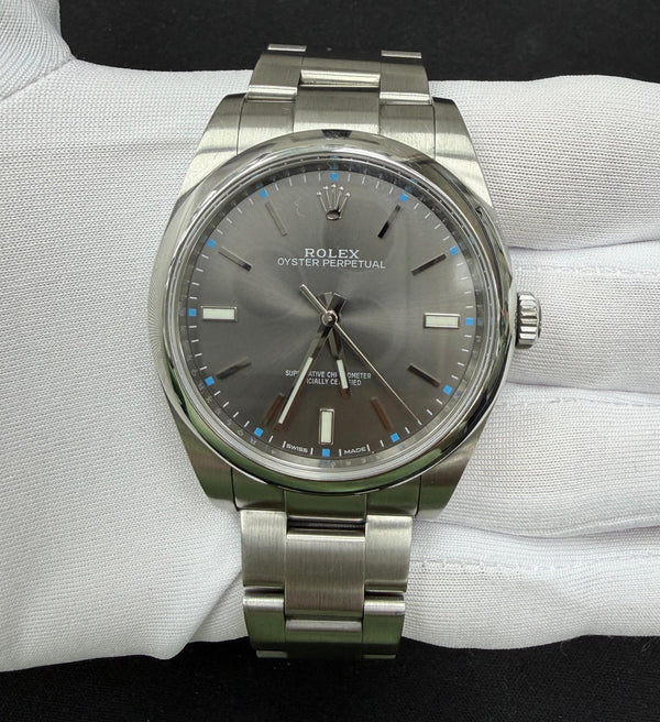 ROLEX OYSTER PERPETUAL 114300 — view 2