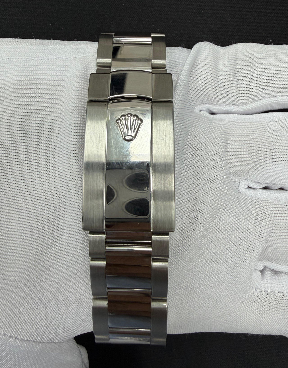 ROLEX DATEJUST 116264 — view 3 — Laura Milman New York