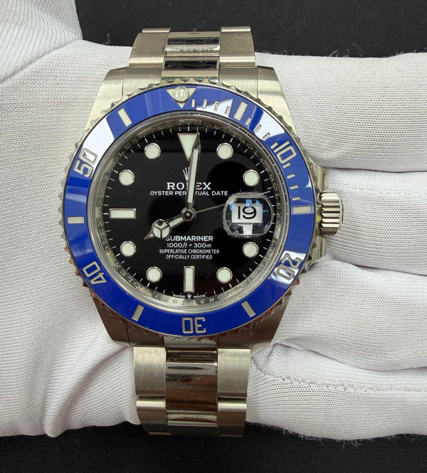 ROLEX SUBMARINER DATE 126619LB — view 2