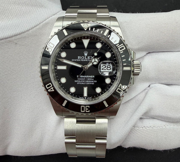 ROLEX SUBMARINER DATE 126610LN — view 2