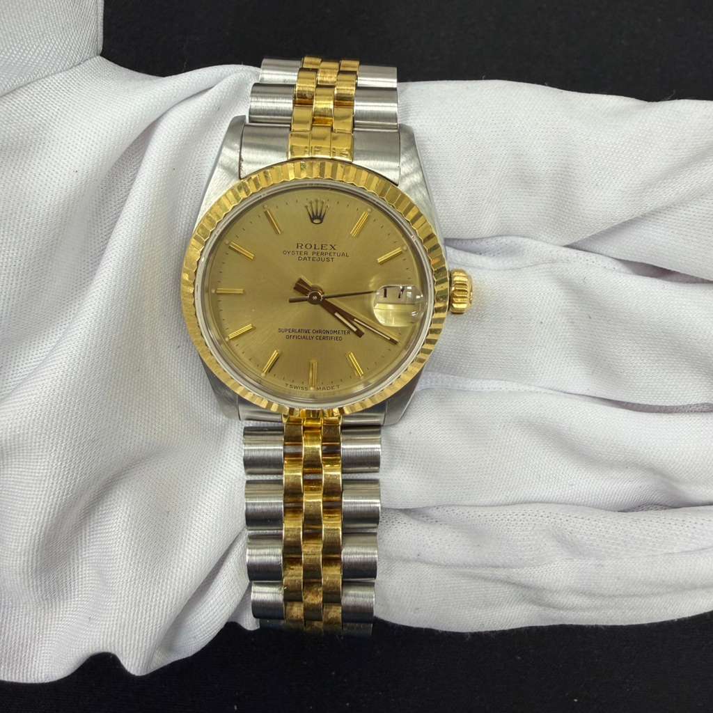 ROLEX DATEJUST 16233 — view 2 — Laura Milman New York