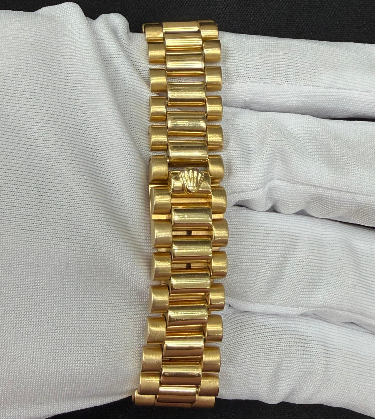 Pre-Owned Rolex Datejust 69178 — view 3 — Laura Milman New York
