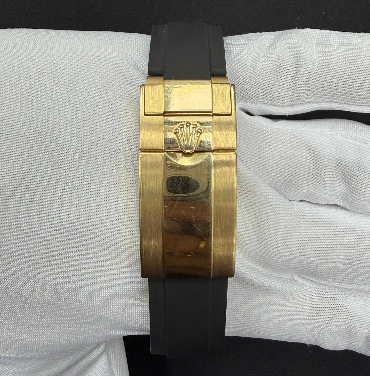 ROLEX DAYTONA 116588SACO — view 3 — Laura Milman New York