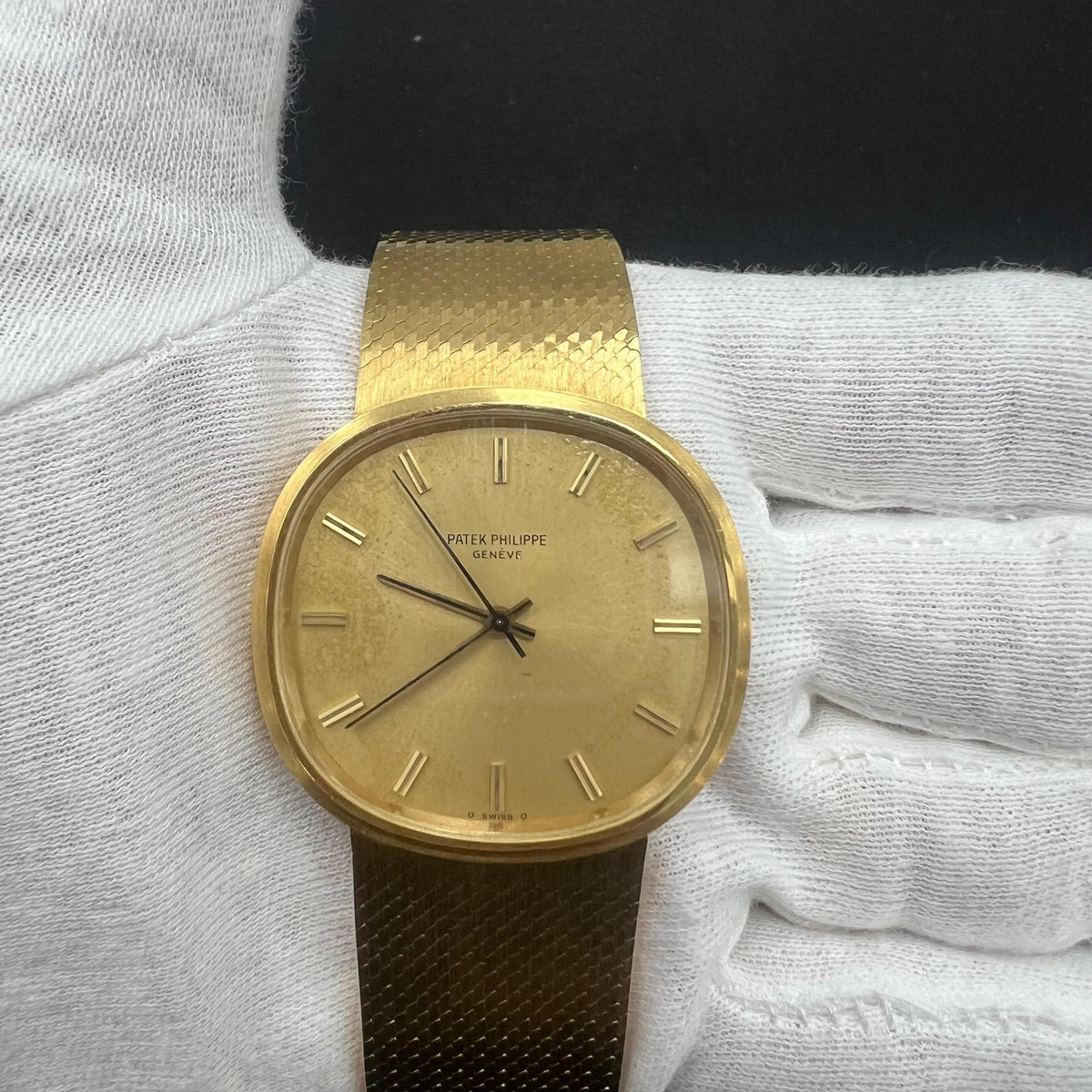 PATEK PHILIPPE GOLDEN ELLIPSE 3586/1 — view 2 — Laura Milman New York