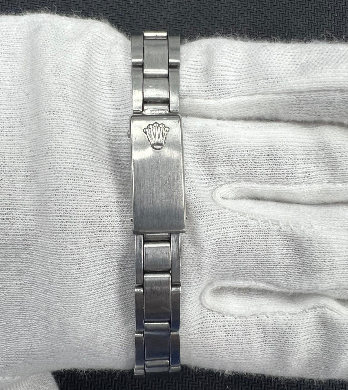 ROLEX OYSTER PERPETUAL DATE 6919SV — view 3 — Laura Milman New York