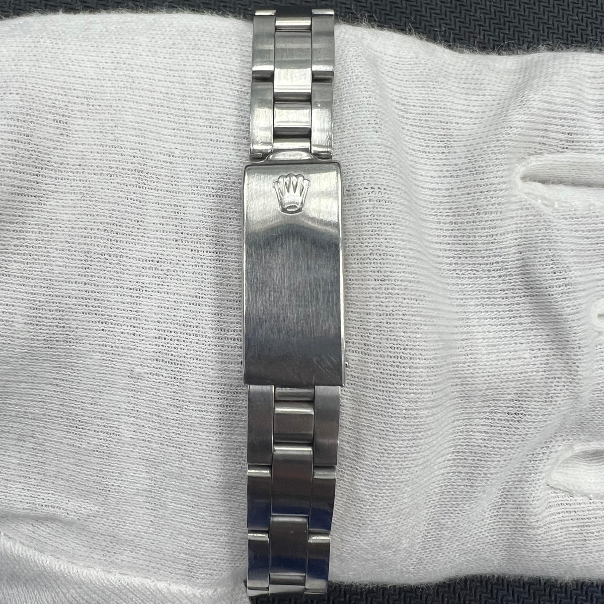 ROLEX OYSTER PERPETUAL 6718SV — view 3 — Laura Milman New York
