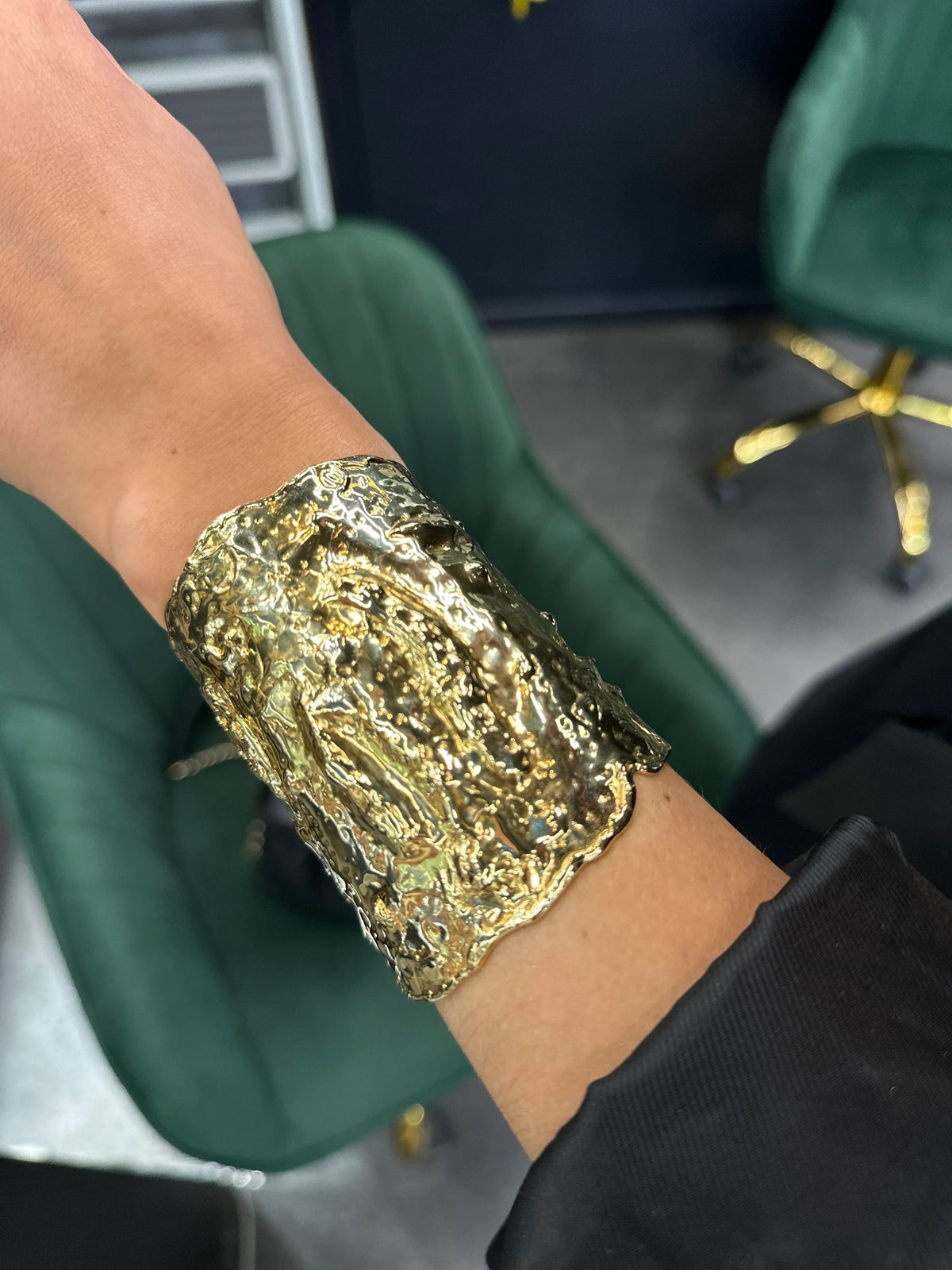 Van Cleef & Arpels 18ky Gold “jackie O” Manchette Cuff Bracelet — view 5 — Laura Milman New York