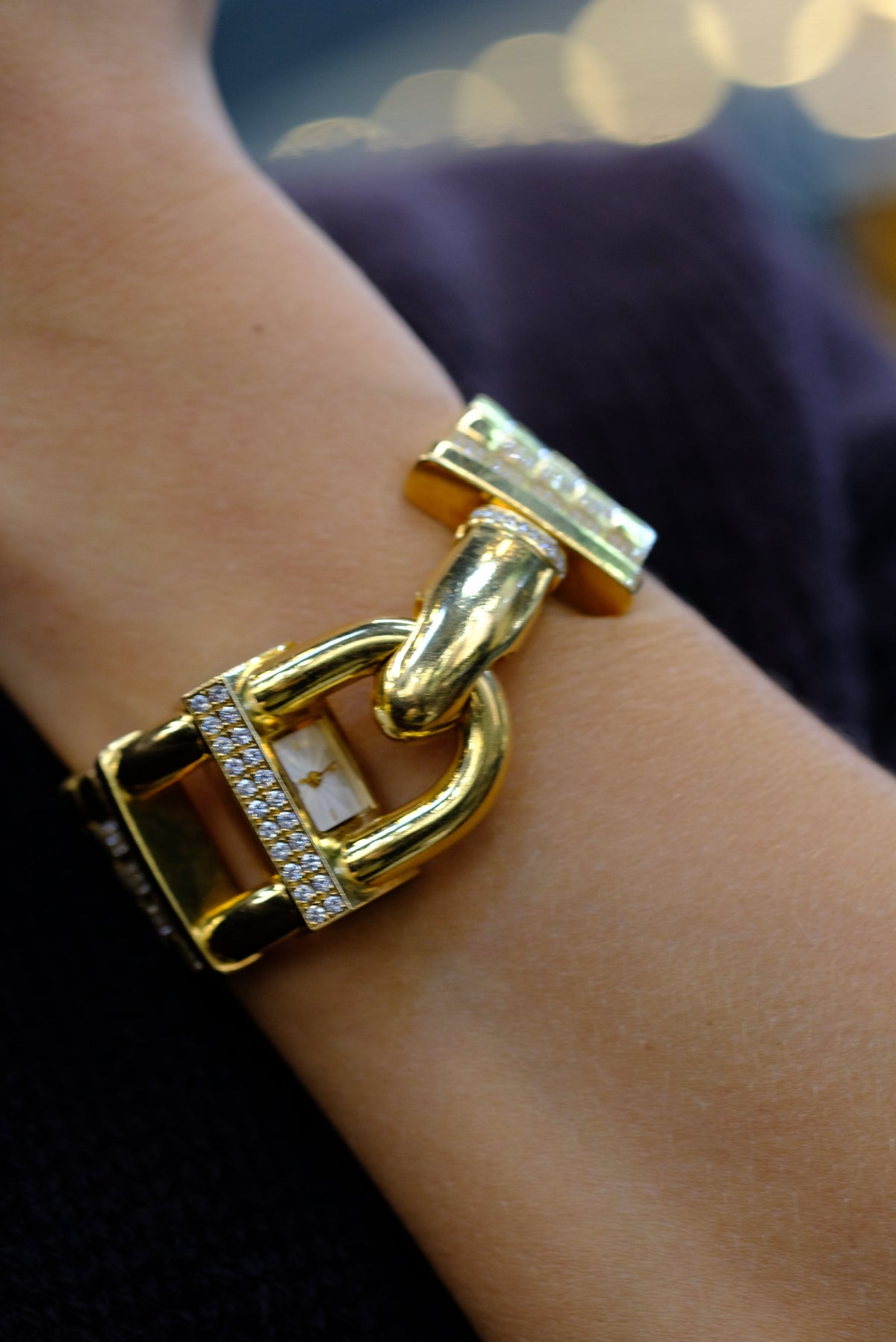Pre-Owned Van Cleef & Arpels Cadenas 18K Yellow Gold Diamond Five Row Ladies Bracelet Watch view 10 - Van Cleef & Arpels — Laura Milman New York