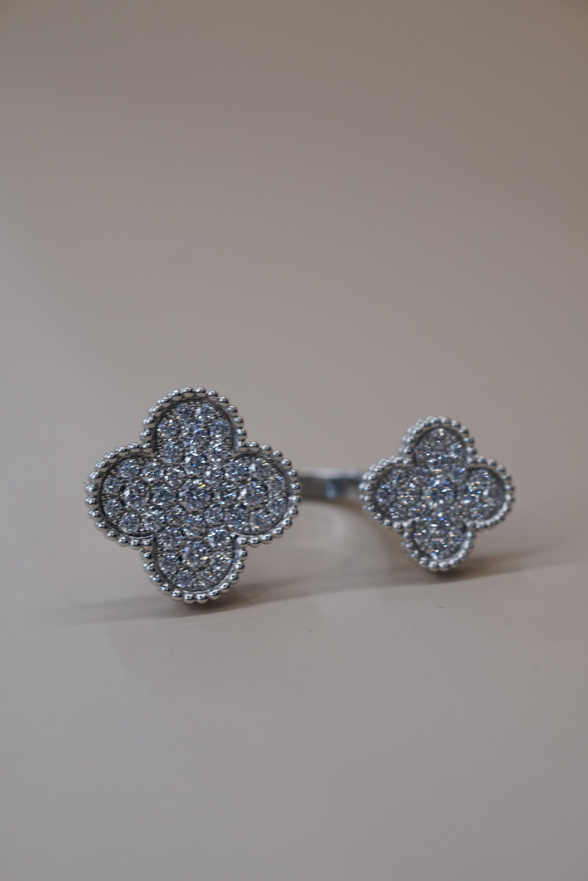 Van Cleef & Arpels 18K White Gold Magic Diamond In Between The Fingers Ring — view 7 — Laura Milman New York