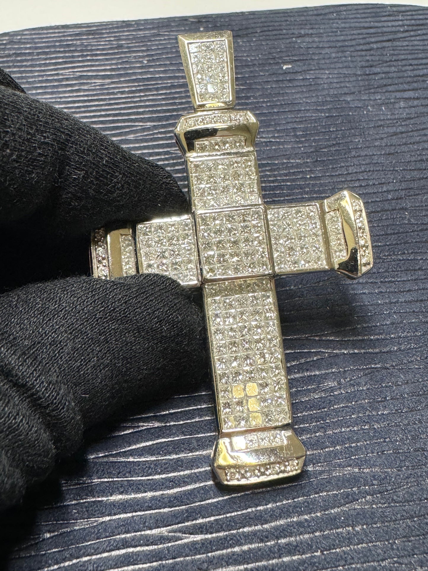 Diamond Cross Pendant in 18k White Gold 6.5ct