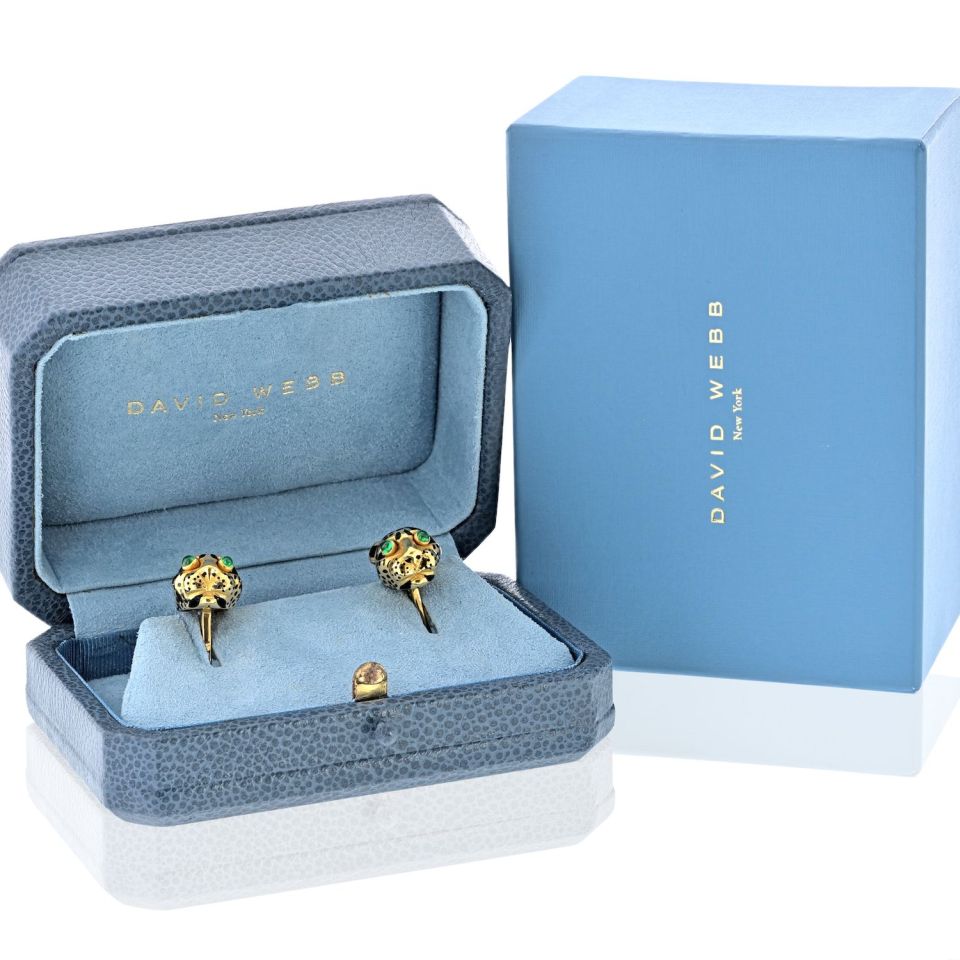 David Webb 18K Yellow Gold Leopard Emerald Eyes With Box Cuff Links — view 5 — Laura Milman New York