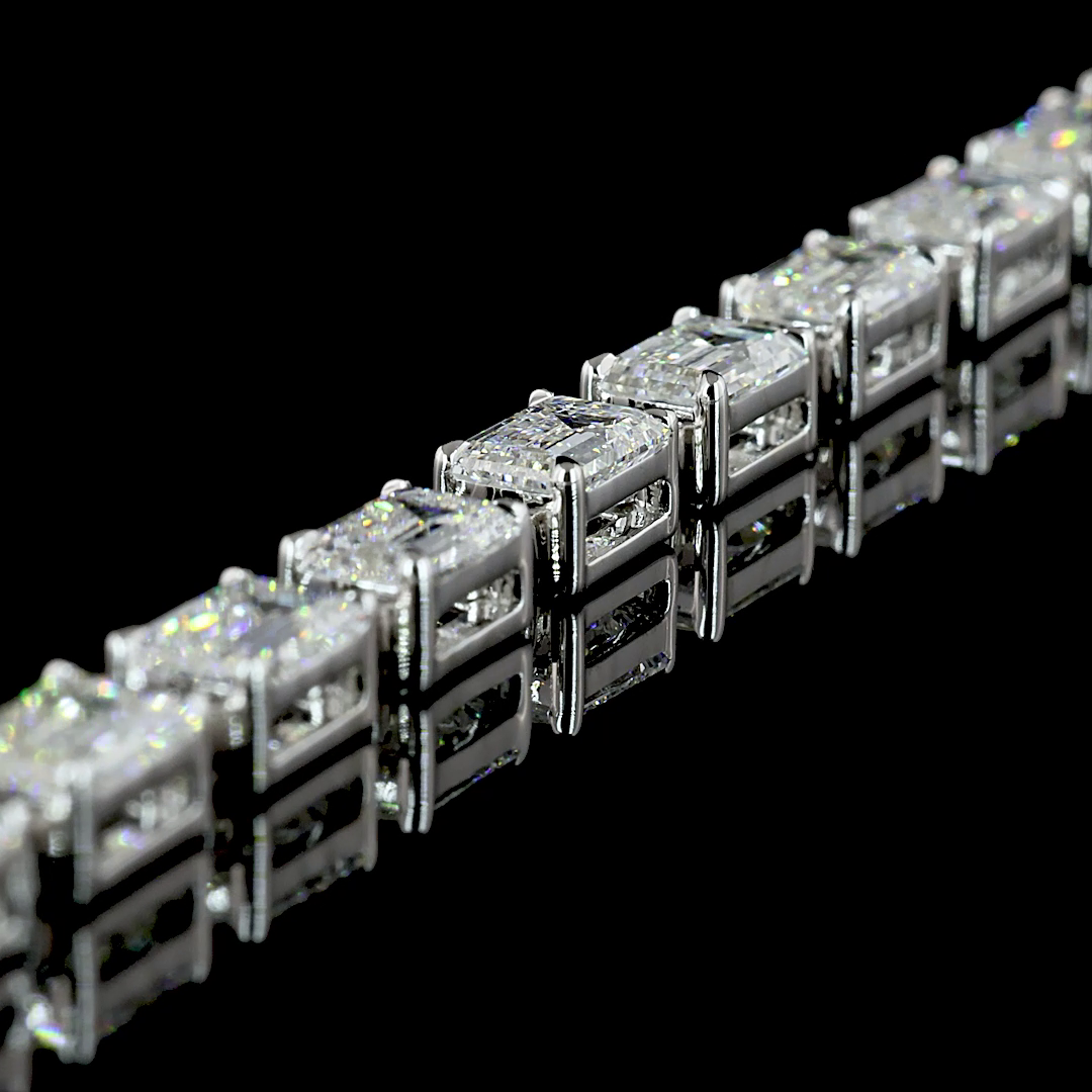 25.03 CT Emerald Lab Grown Diamond Lariat Necklace in 14K White Gold – detail — Laura Milman New York