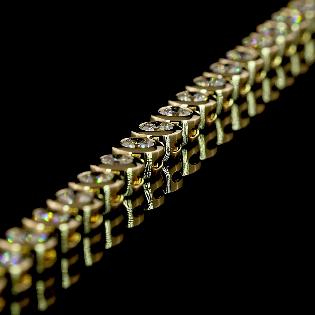 6.81 CT Round Lab Grown Diamond Tennis Necklace in 14K Yellow Gold – detail — Laura Milman New York