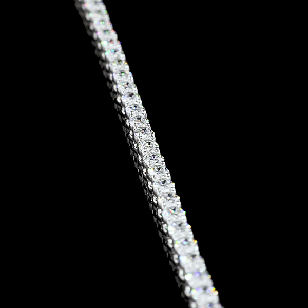 29.55 CT Oval Lab Grown Diamond Lariat Necklace in 14K White Gold – close-up