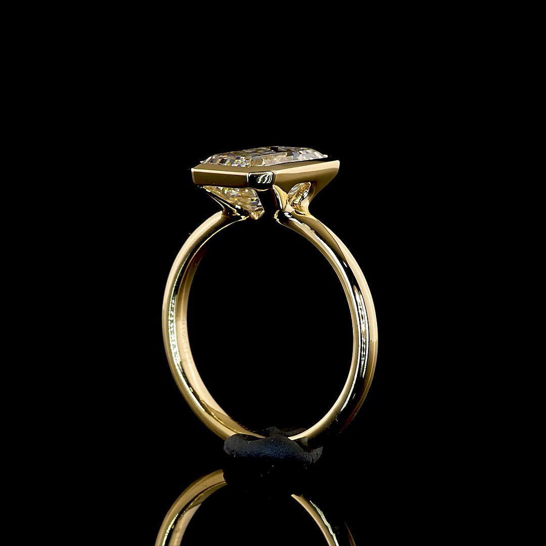 Lab-Grown Emerald Diamond Solitaire Ring — Bezel, North South — 3.63 ct 14K YELLOW GOLD — Laura Milman New York