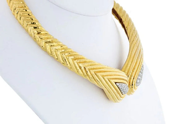 David Webb Hinge Collar Platinum & 18K Yellow Gold 2.50 Carat Diamond Necklace — view 2
