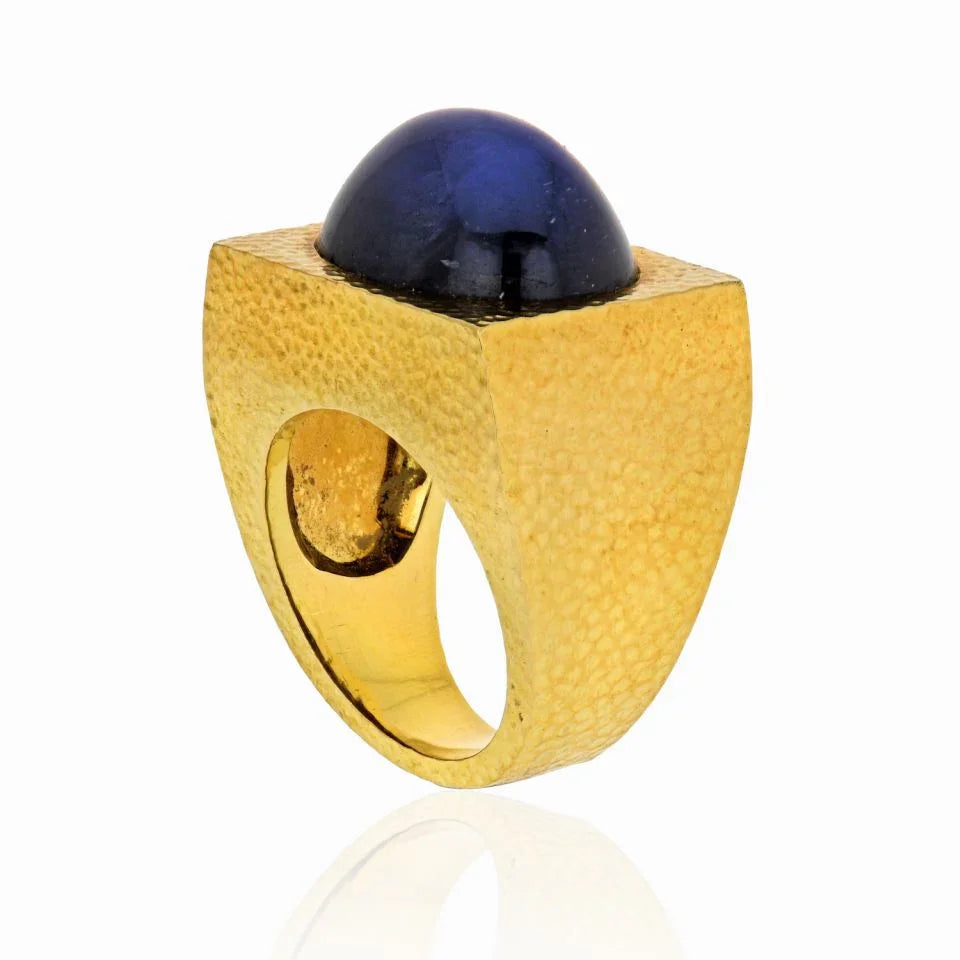 David Webb Hammered F 18K Yellow Gold Star Sapphire Ring — Laura Milman New York