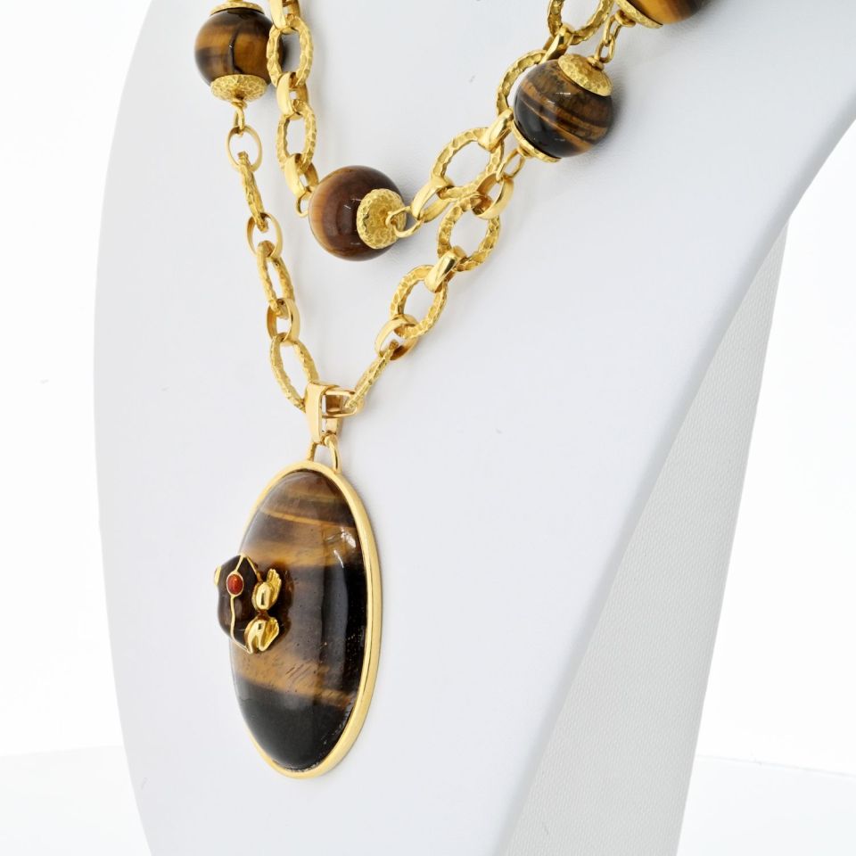 David Webb 18K Yellow Gold 1960's Tiger Eye Long Bead With A Frog Necklace — view 4 — Laura Milman New York