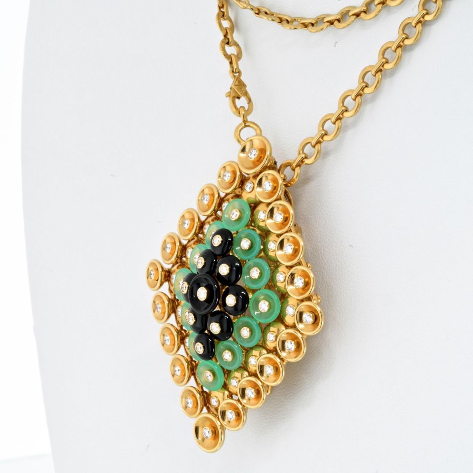 Van Cleef & Arpels 18K Yellow Gold Bouton D'or Pendant Detachable Brooch Clip Necklace — view 4 — Laura Milman New York