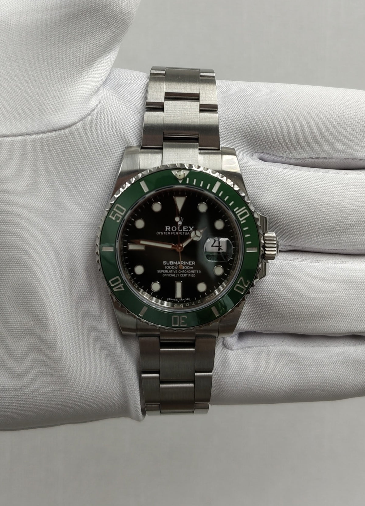 ROLEX SUBMARINER DATE 116610LV — view 2 — Laura Milman New York