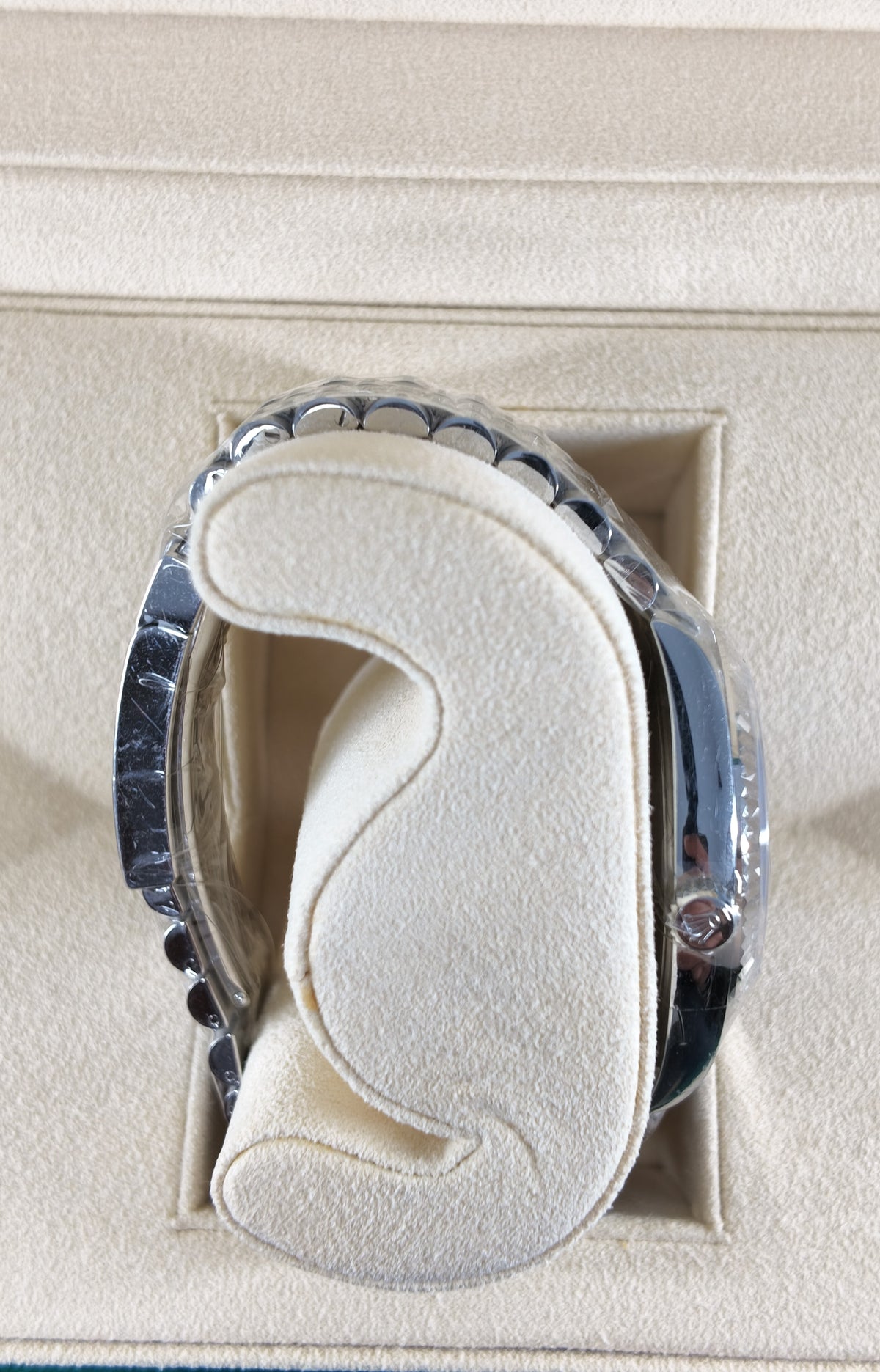 Pre-Owned Rolex Datejust 126334 — view 6 — Laura Milman New York