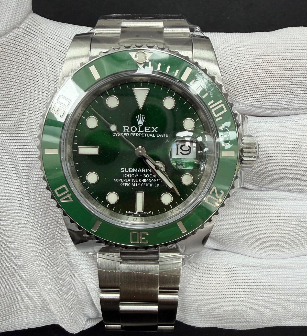 ROLEX SUBMARINER DATE 116610LV — view 2 — Laura Milman New York