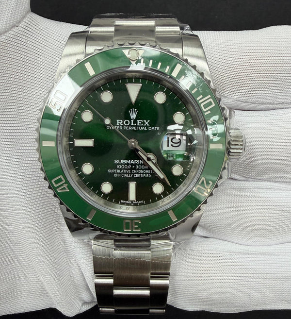 ROLEX SUBMARINER DATE 116610LV — view 2