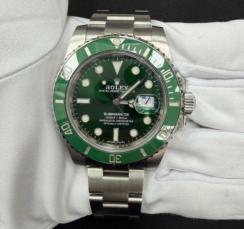ROLEX SUBMARINER DATE 116610LV — view 2 — Laura Milman New York