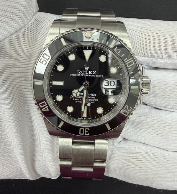 ROLEX SUBMARINER DATE 126610LN — view 2