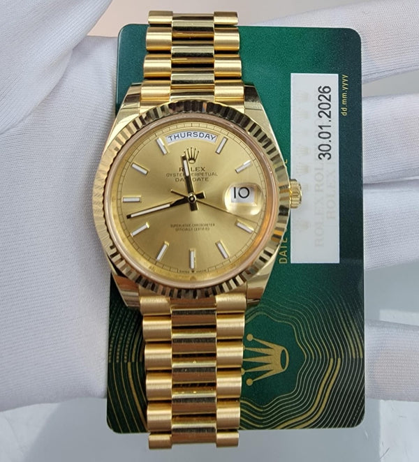 Pre-Owned Rolex Daydate 228238 — view 2
