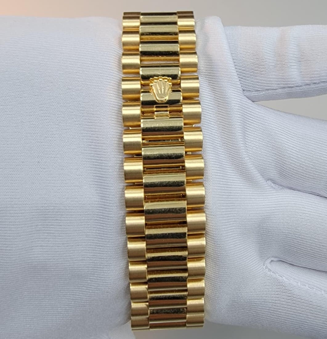 Pre-Owned Rolex Daydate 228238 — view 3 — Laura Milman New York
