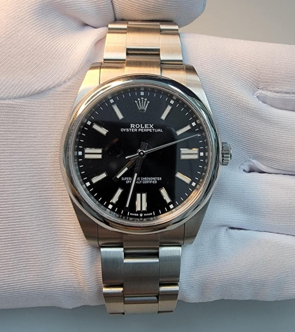 Pre-Owned Rolex Oyster Perpetual 124300